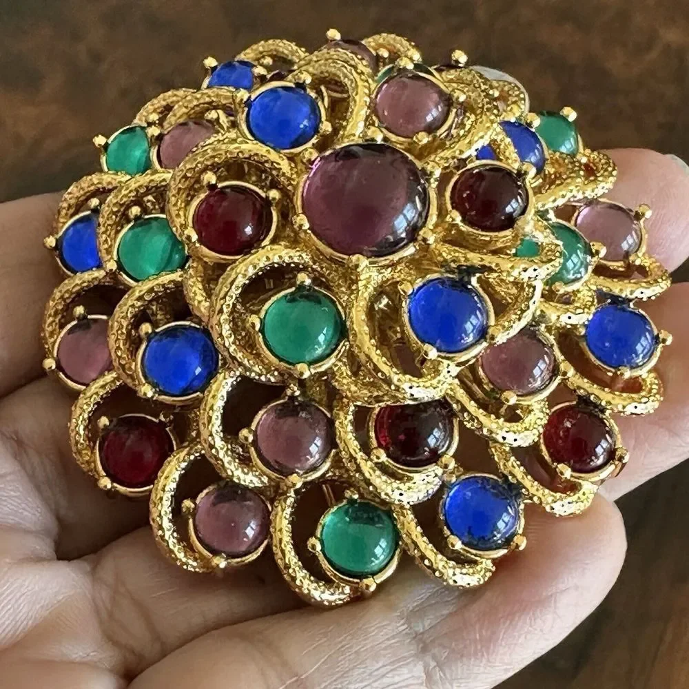 Monet Cluster Brooch 2.25 Inch Moghul Jewels Of India Gripoix Glass Gold‎ Plated